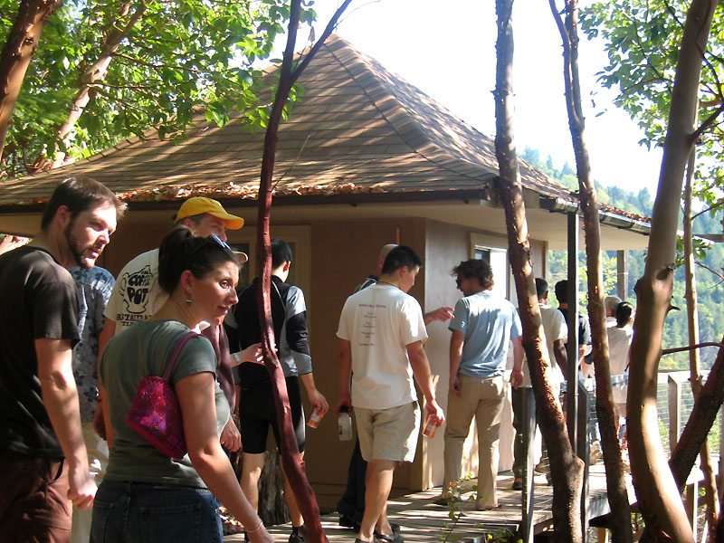 touring Abhayagiri (mr 0158).jpg